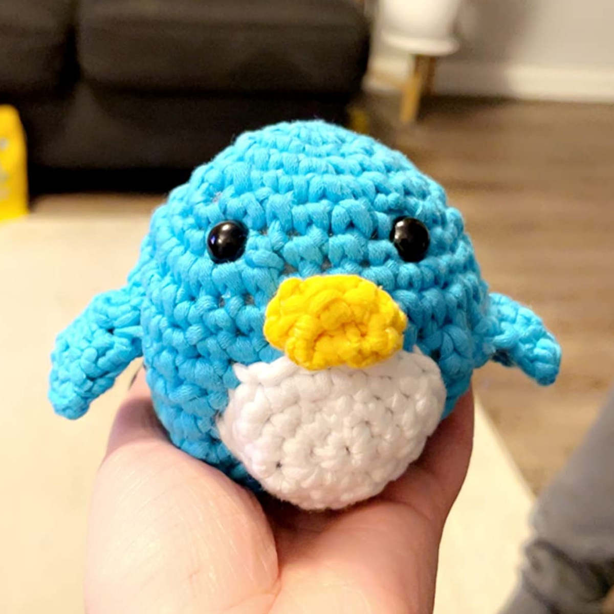 Set de început adorabil pentru croșetat: Pinguin pentru mici și mari creatori (8+ ani)