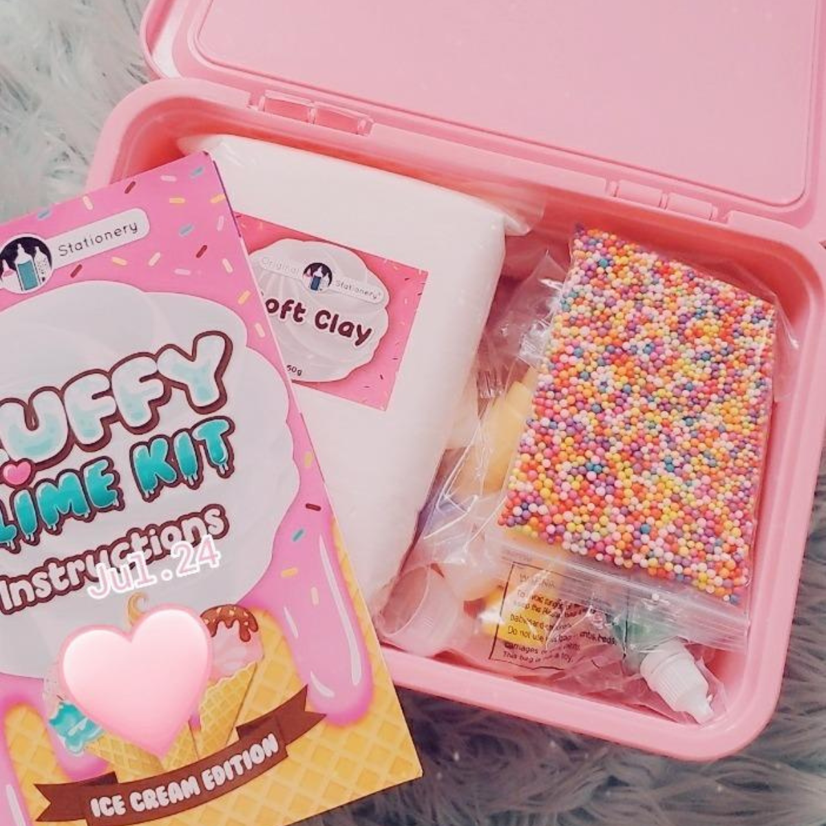 Set Fluffy Slime cu sclipici și accesorii (6+ ani)
