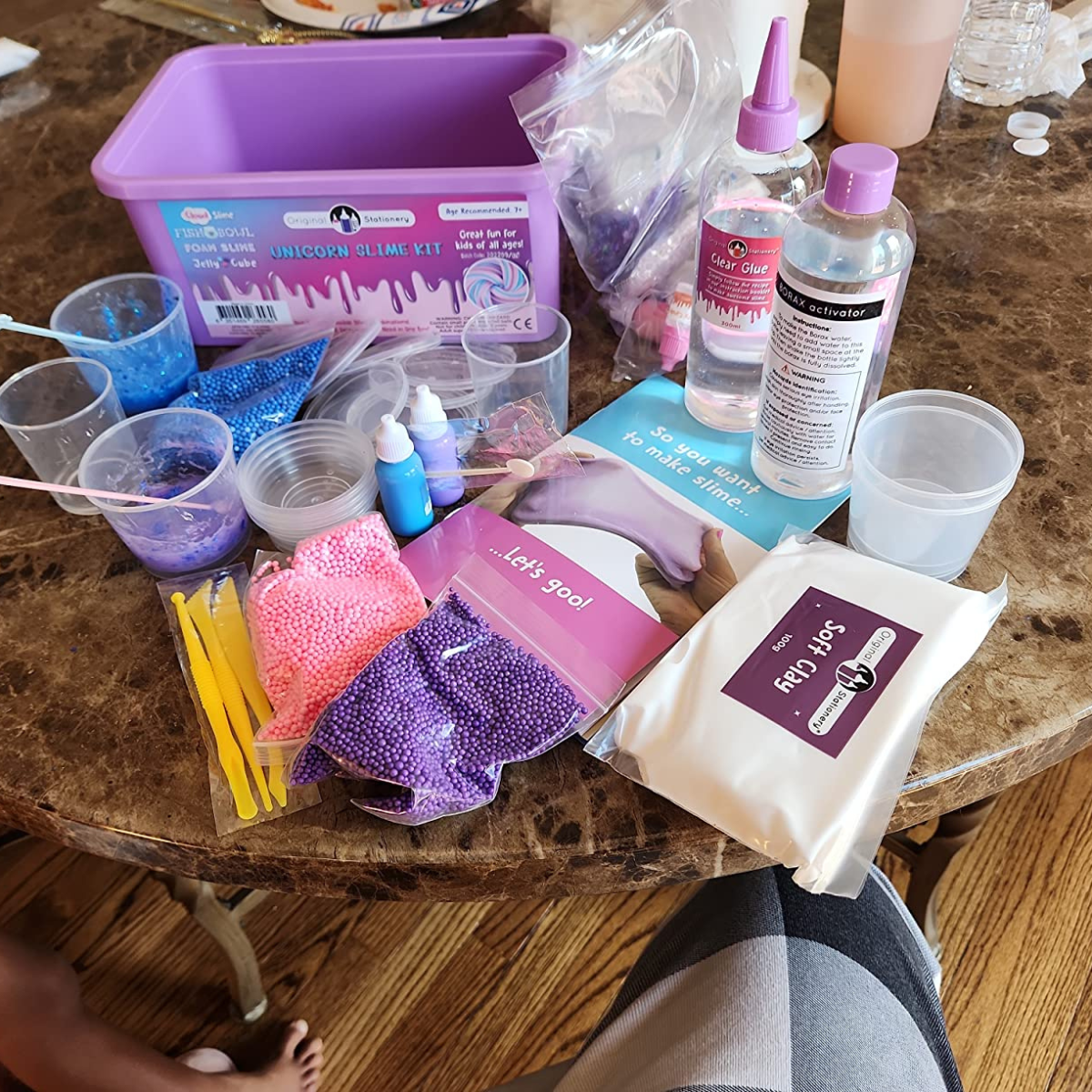 Set Fluffy Slime cu sclipici și accesorii (6+ ani)
