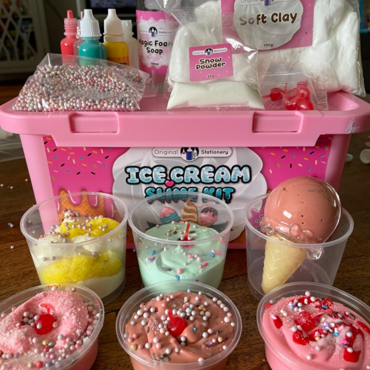 Set Fluffy Slime cu sclipici și accesorii (6+ ani)