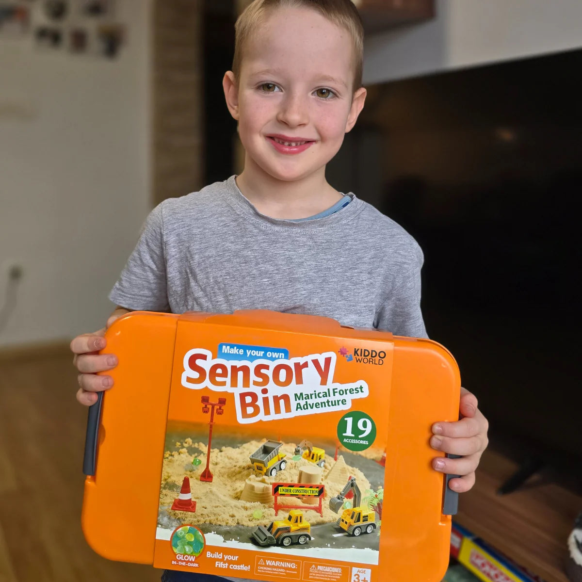 Set senzorial cu nisip magnetic și pietricele fosforescente | Șantier & excavatoare