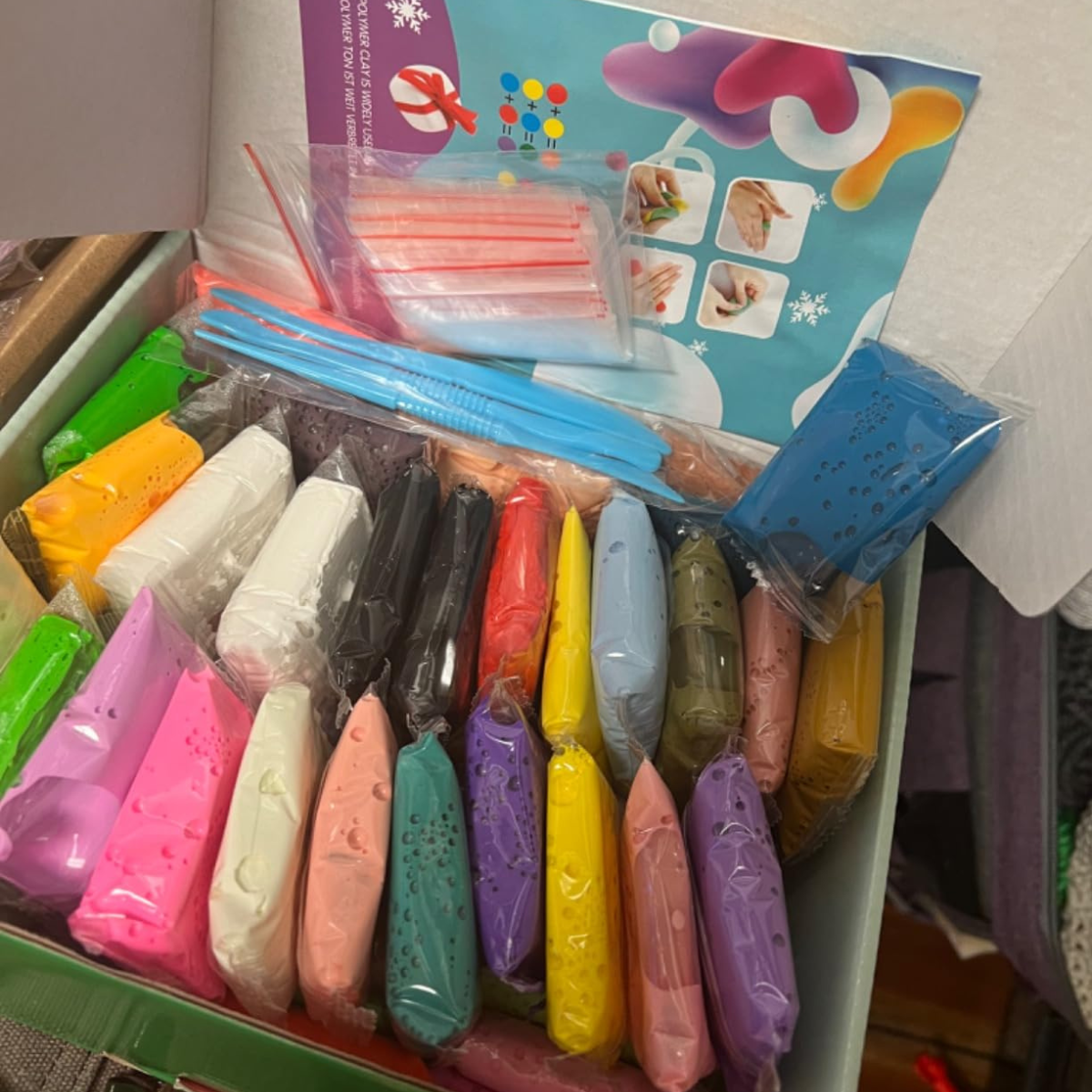 Set de 90 de culori de plastilină MAGICĂ pentru creație nelimitată (3+ ani, asemănătoare cu plastilina)
