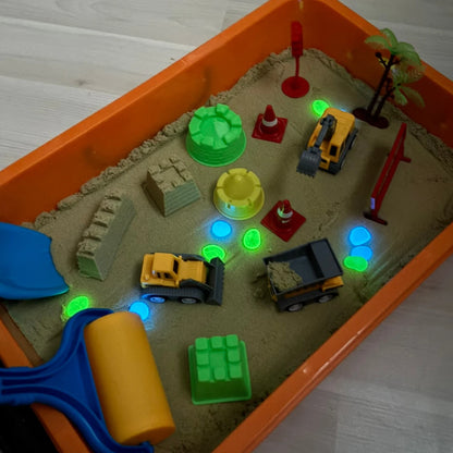 Set de joacă senzorial cu nisip magnetic și pietricele fosforescente | Șantier | pentru copii 3+