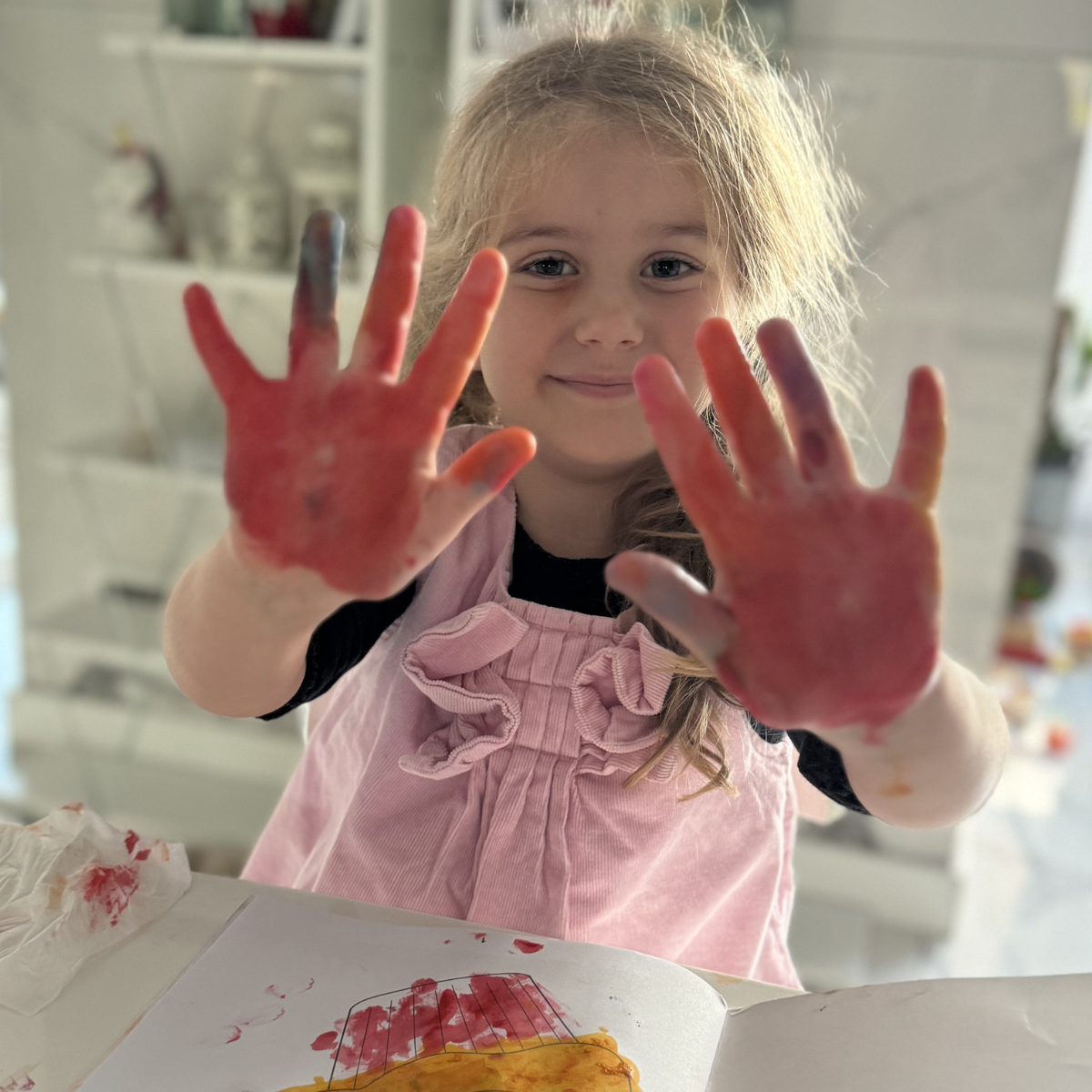 Paletă de culori cu 12 nuanțe, pentru pictura cu degețele (1+ ani)